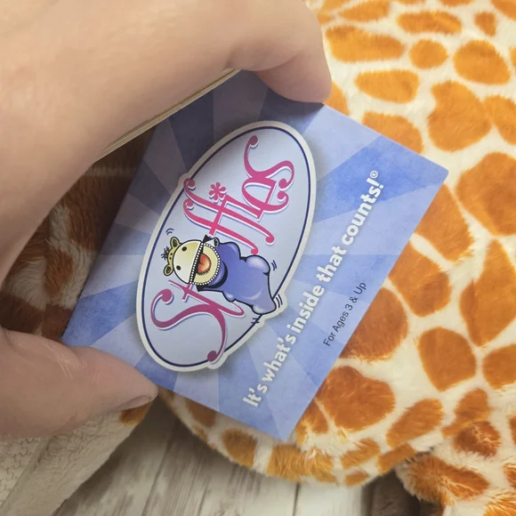 Stuffies Sky The Giraffe Plush 2013 NWT Zipper Mouth Pocket Stuffed Animal Toy - Picture 5 of 12
